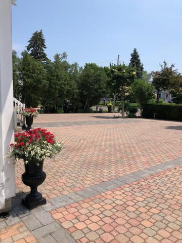 Casa Blanca Boutique Bed & Breakfast Niagara-on-the-Lake Екстер'єр фото